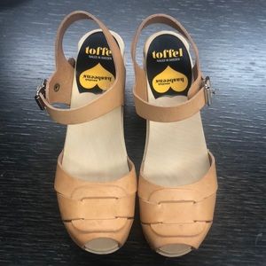 Toffel Swedish Clogs - never worn